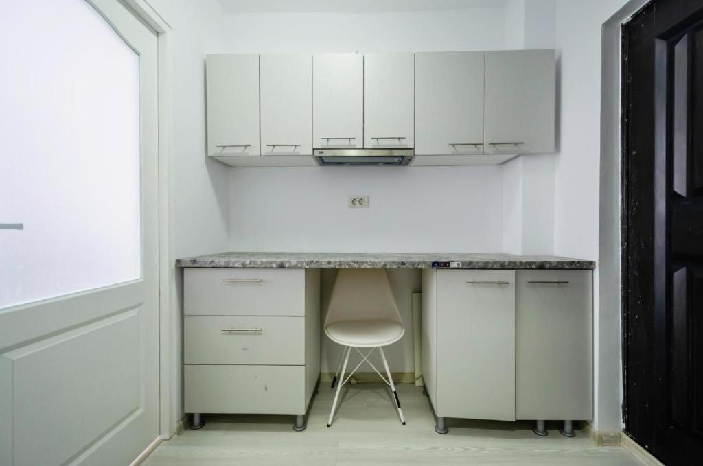 Nice Apartament Arad Exterior photo